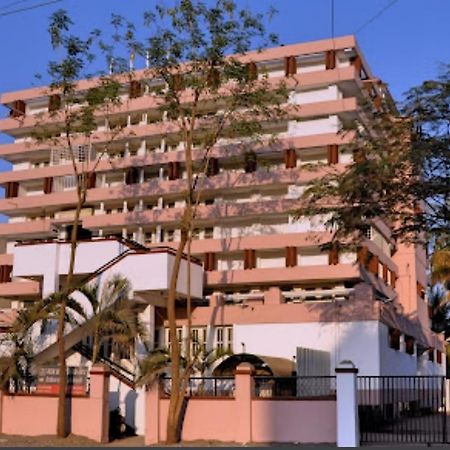 Vitthal Inn Pandharpur Zewnętrze zdjęcie